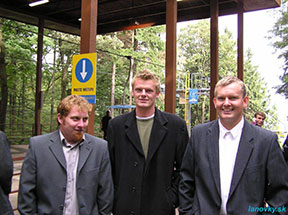MH Engineering - hlavný dodávateľ opravy /foto: Peter Brňák 30.09.2005/