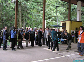 Pozvaných hostí a médií bolo veľa... /foto: Peter Brňák 30.09.2005/