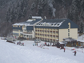 Hotel Plejsy s kapacitou 148 lôžok /foto: Ján Palinský 4.1.2008/