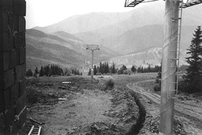 Výstavba lanovky v rokoch 1985 - 1986 /foto: Tatralift, a.s. Kežmarok/