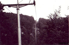 Podpera č. 8 pri jazde na Kamzík. /foto: Roman Gric, september 1982/
