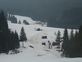 takýto kus museli lyžiari túto sezónu vyšliapať ku prepojovaciemu vleku /foto: Matej Petőcz/