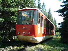 voz č. 2 prichádza do hornej stanice /foto: Radim 05.07.2006/