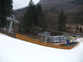 dolní stanice a podpěry č. 1 a 2 /foto: Radim 14.02.2008/