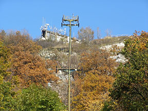 Posledný pohľad nahor z ešte stojacej podpery č. 19 /foto: Dušan Varga 31.10.2009/